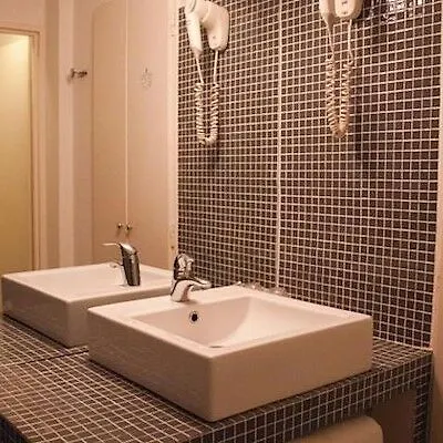 Szálloda D'orsay 2*